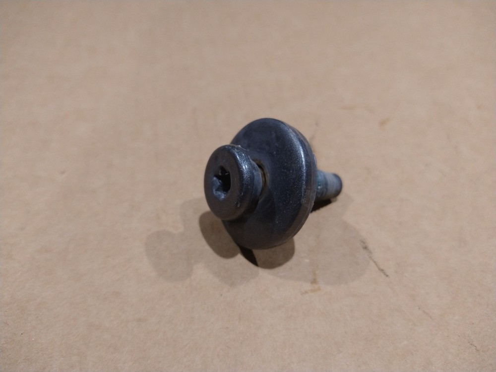 Ram Tailgate Cable Support Post Torx Bolt Mineral Gray 6509165AA