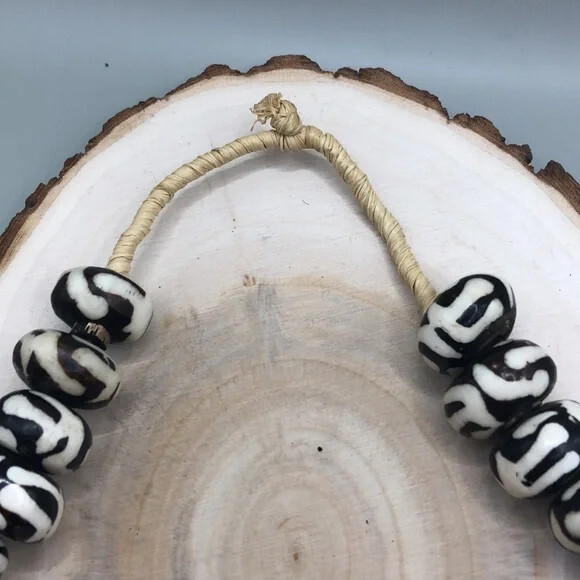 Tribal handmade chunky bead batik bone statement size necklace boho.