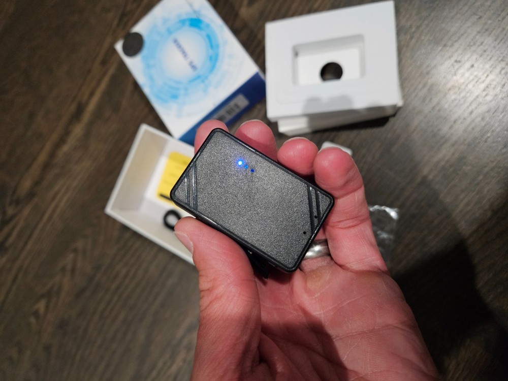 Real-Time GPS Tracking Device Spy Car Vehicle Tracker mini - USED