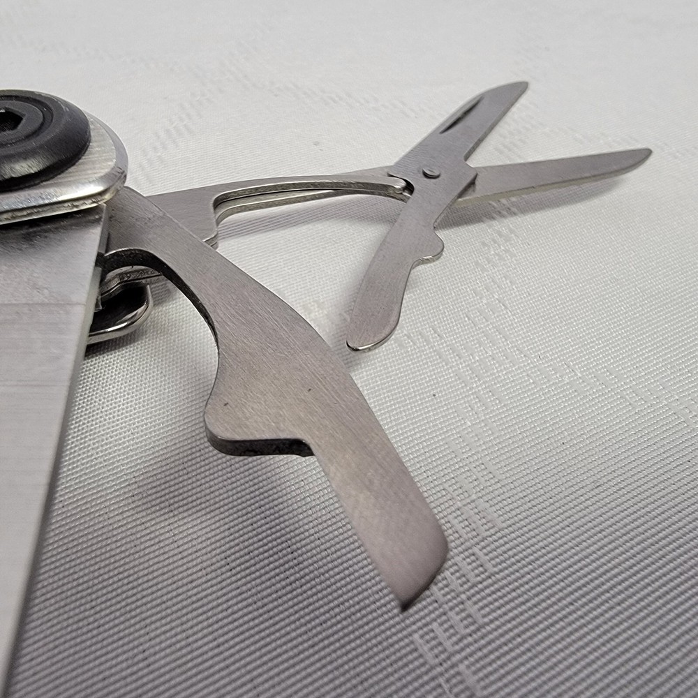 JAKEMY JM-PJ1010 Multi-Tool w/ case