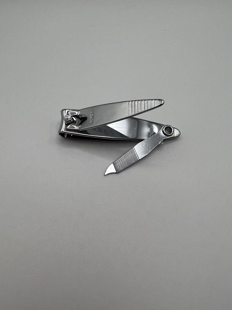 Finger Nail Clipper w/ File