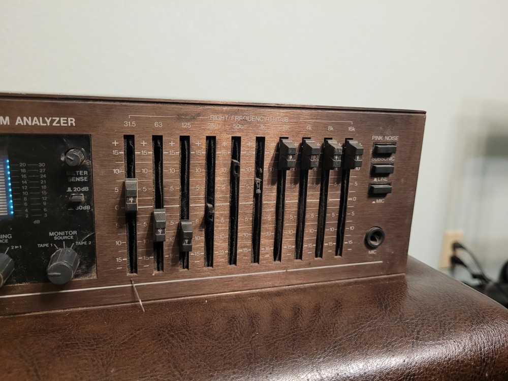 BSR Stereo Frequency Analyzer Spectrum Analyzer EQ-3000