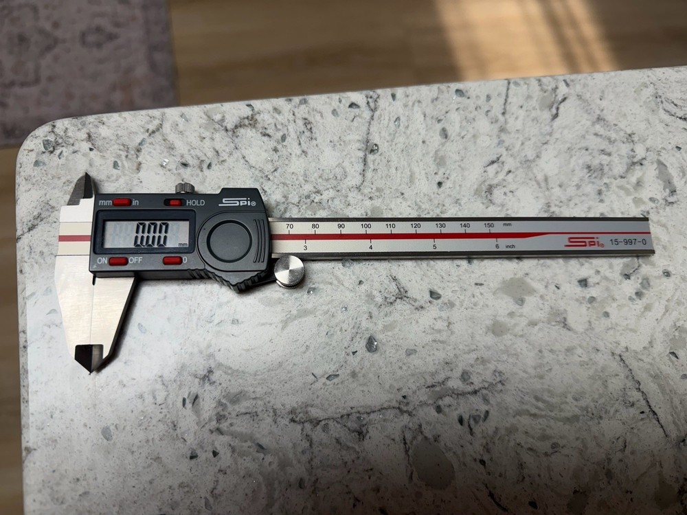 SPI Electronic Caliper, 0-6 inch (0-150mm) Range, 0.0005" Resolution + Case