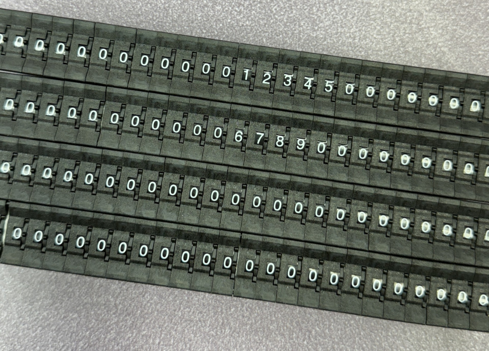 THUMBWHEEL SWITCH, single section, 10 position, BCD mounting