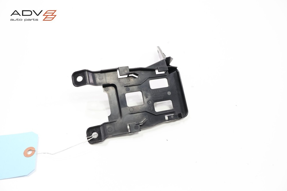 2019-23 AUDI E-TRON FRONT RIGHT BLIND SPOT RADAR SENSOR MODULE MOUNT BRACKET OEM