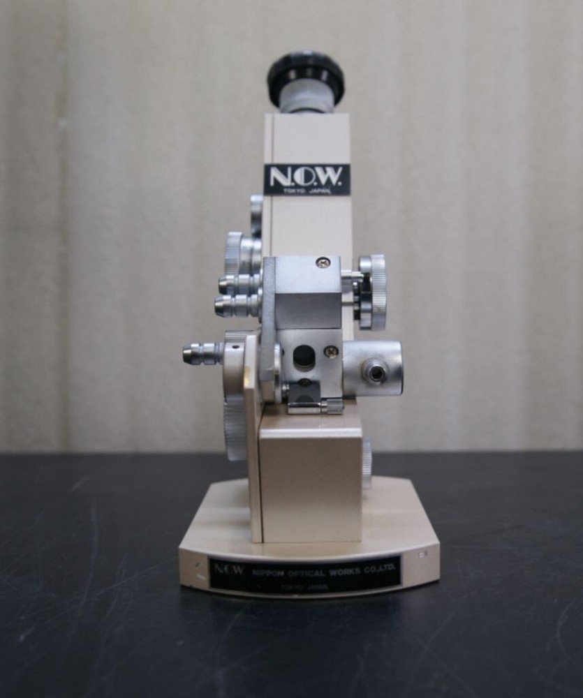 Refractometer Abbe N.O.W Nippon Optical Works.