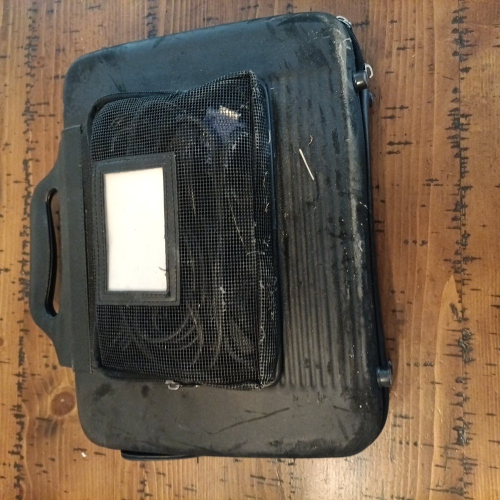 HP MP3130 Digital Projector with Case, Cords, and Remote