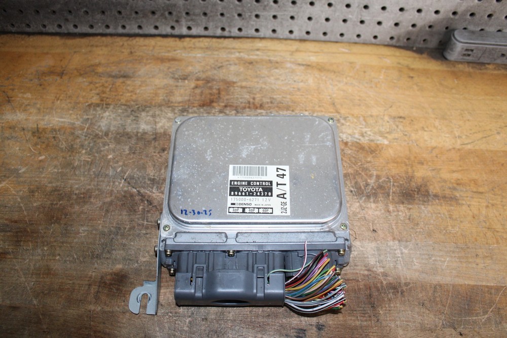 1995 LEXUS SC300 ENGINE COMPUTER ECU MODULE 89661-24370 CA EMISSIONS OEM