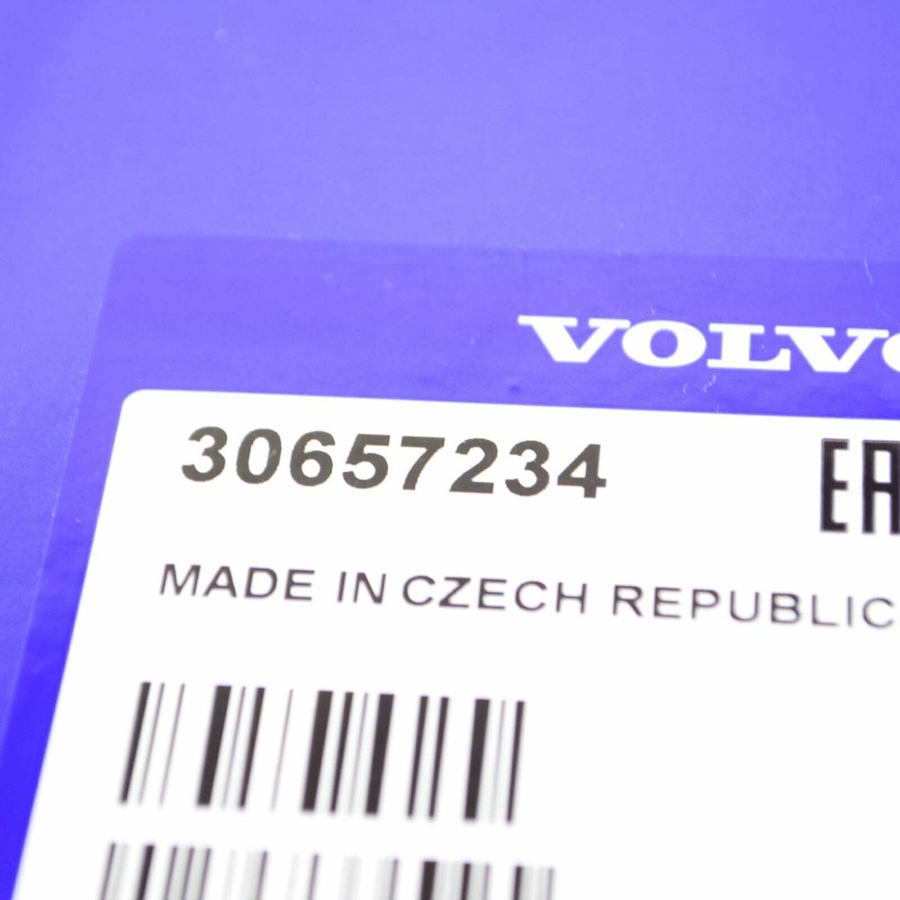 VOLVO C30 TAILGATE HANDLE 30657234 NEW