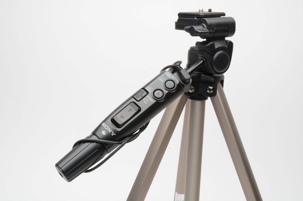 Sony VCT-D480RM Remote controlled tripod, NIB