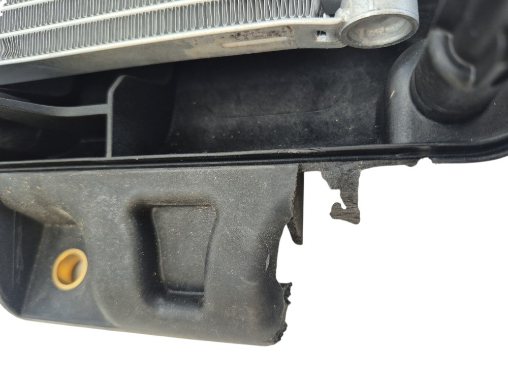 Bergstrom Condenser 1002606067