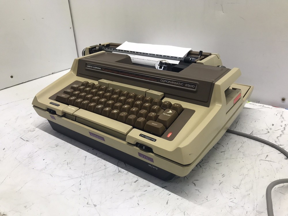 Smith Corona Electric Typewriter Coronamatic 2500