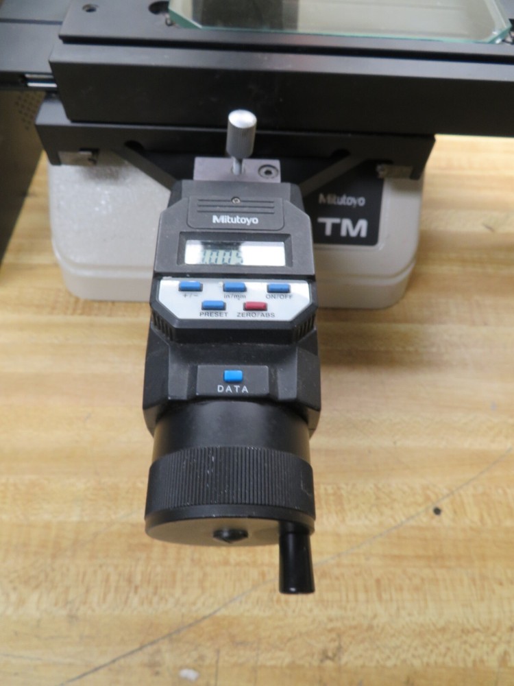 MITUTOYO 4x2" Toolmaker Microscope Monocular, 2X w/ Micrometer Heads PX15