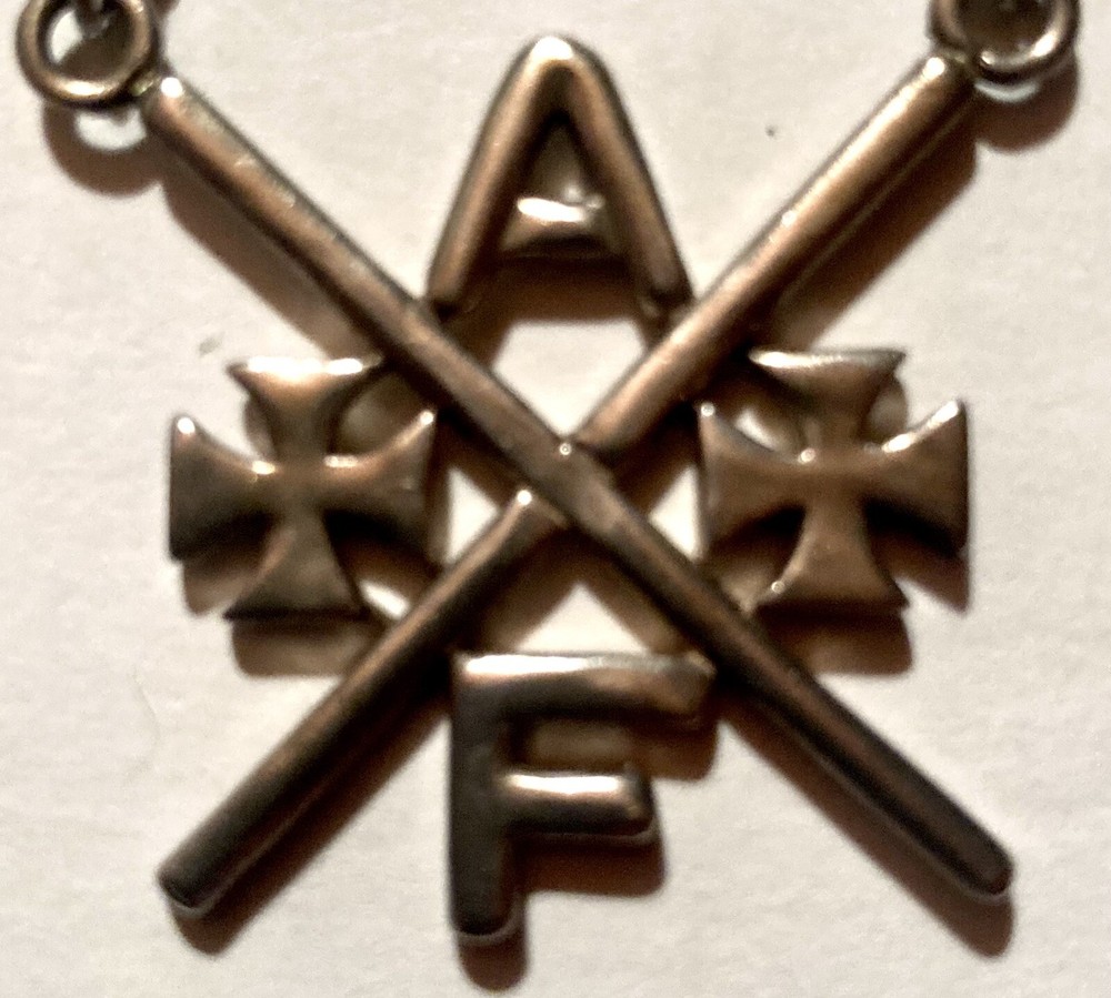 AGNOSTIC FRONT ULTRA RARE VINT 1990S AF CHISEL NECKLACE AND PENDANT NYHC W/CASE