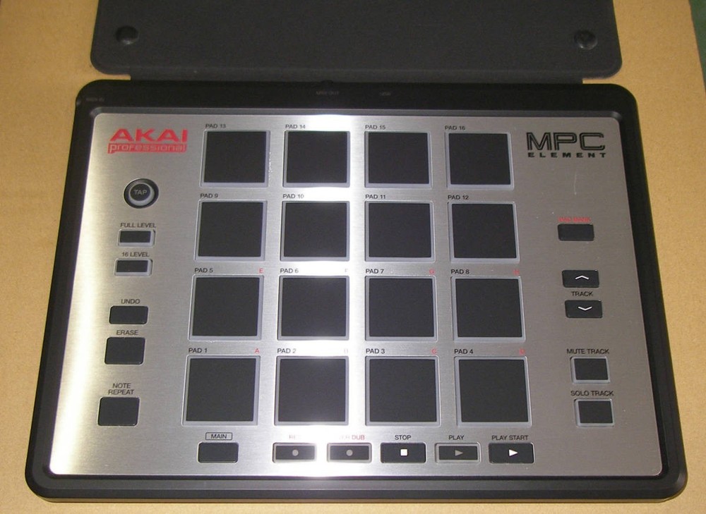 Akai MPC Element DJ Sampler Pro Midi Control Pad