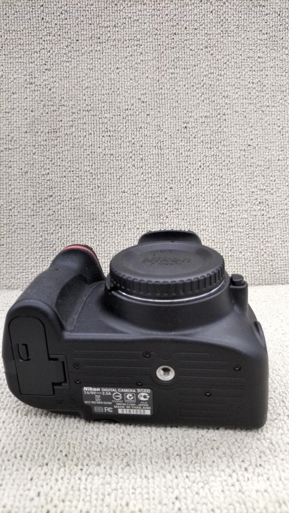 NIKON D5100 238451