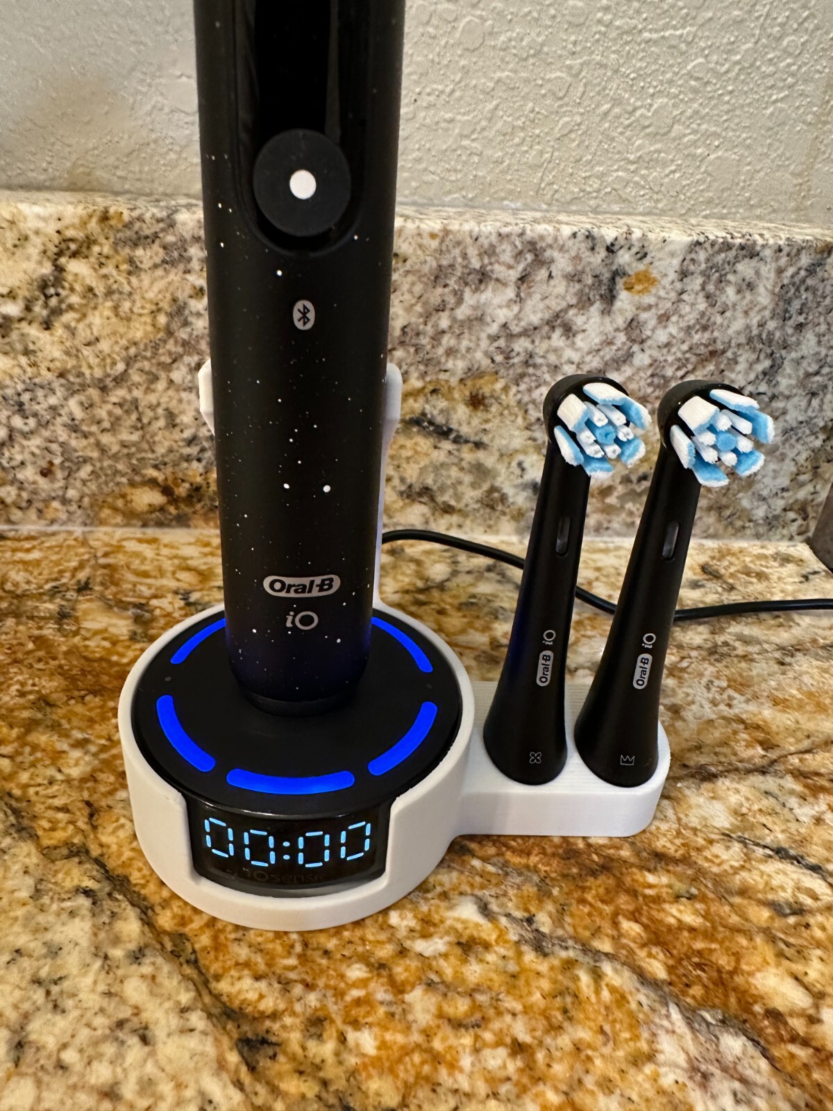 Oral B IO 10 Brush + Head Holder for round base / countertop organizer IO10