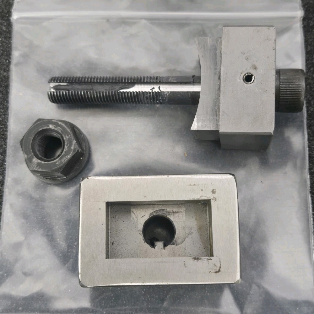Omega Rectangular Panel Punch CP-5 0.635" × 1.195" 3/8" Pilot