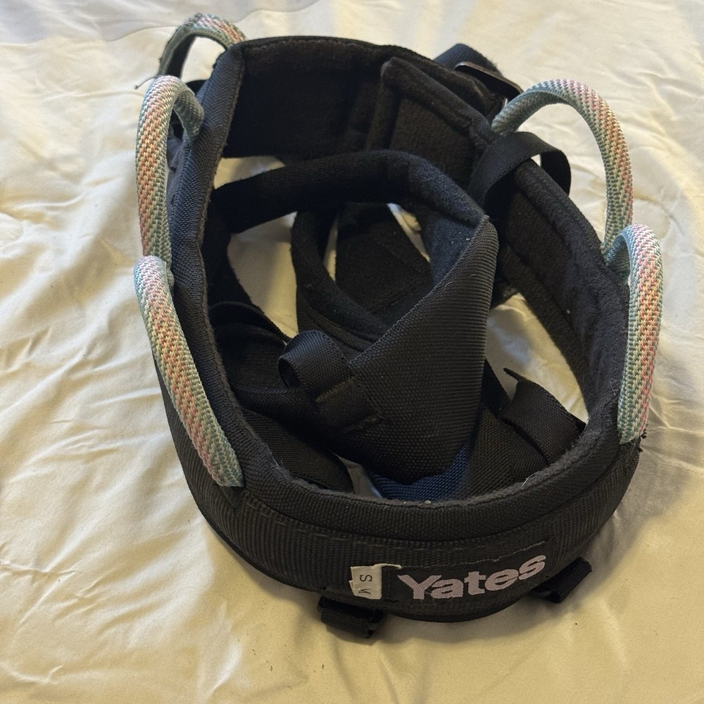 Yates Climbing Harness Size Small/Medium Used Good Condition