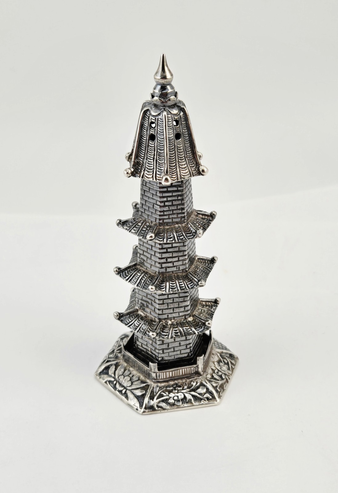 Vintage Japanese Sterling Silver Pagoda Salt Pepper Shaker 3.25" Temple- 31.3g