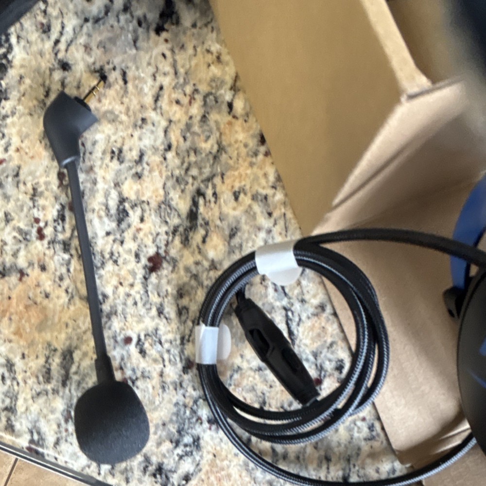 HyperX Cloud Gaming Headset Blue, Detachable Mic, Memory Foam, PS5/PS4