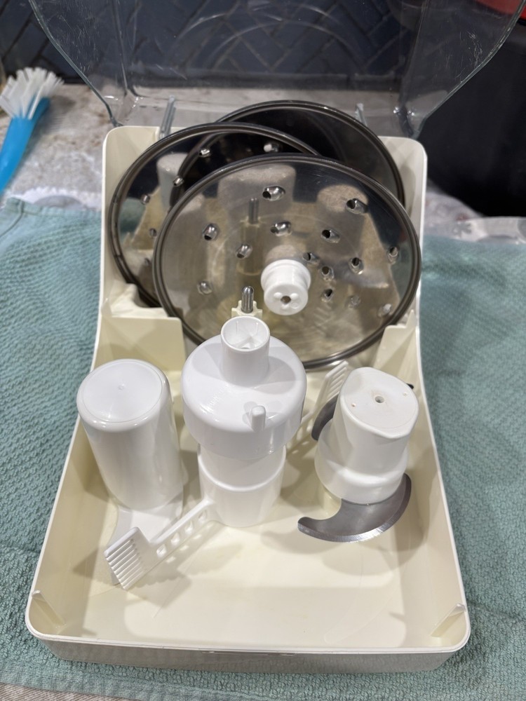 Magimix Food Processor Attachments w/ Box