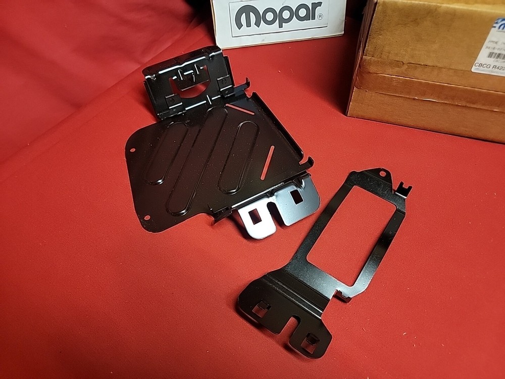 NOS GENUINE MOPAR Transmission Control Module Bracket CBCGR422AA