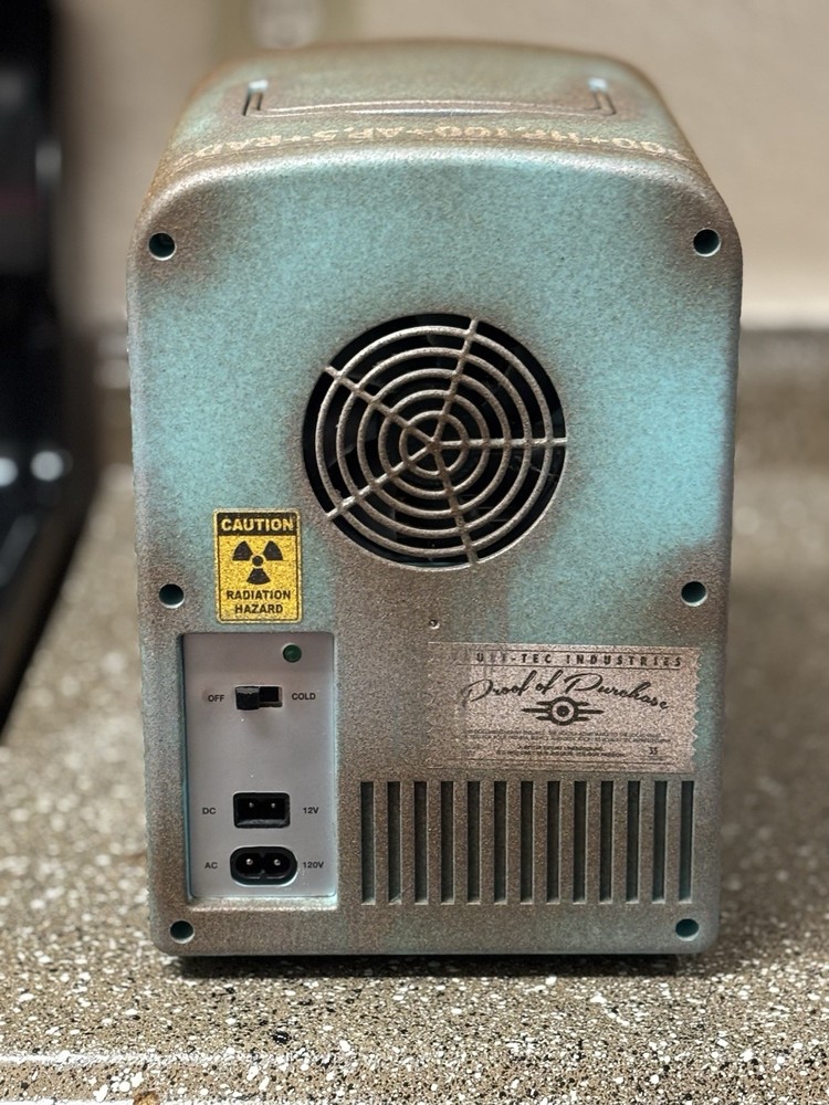 Fallout Nuka Cola Quantum Mini Fridge