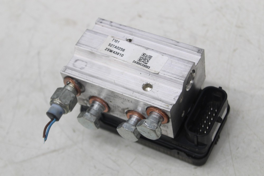 24-25 TRIUMPH SPEED 400 ABS PUMP UNIT MODULE (READ)