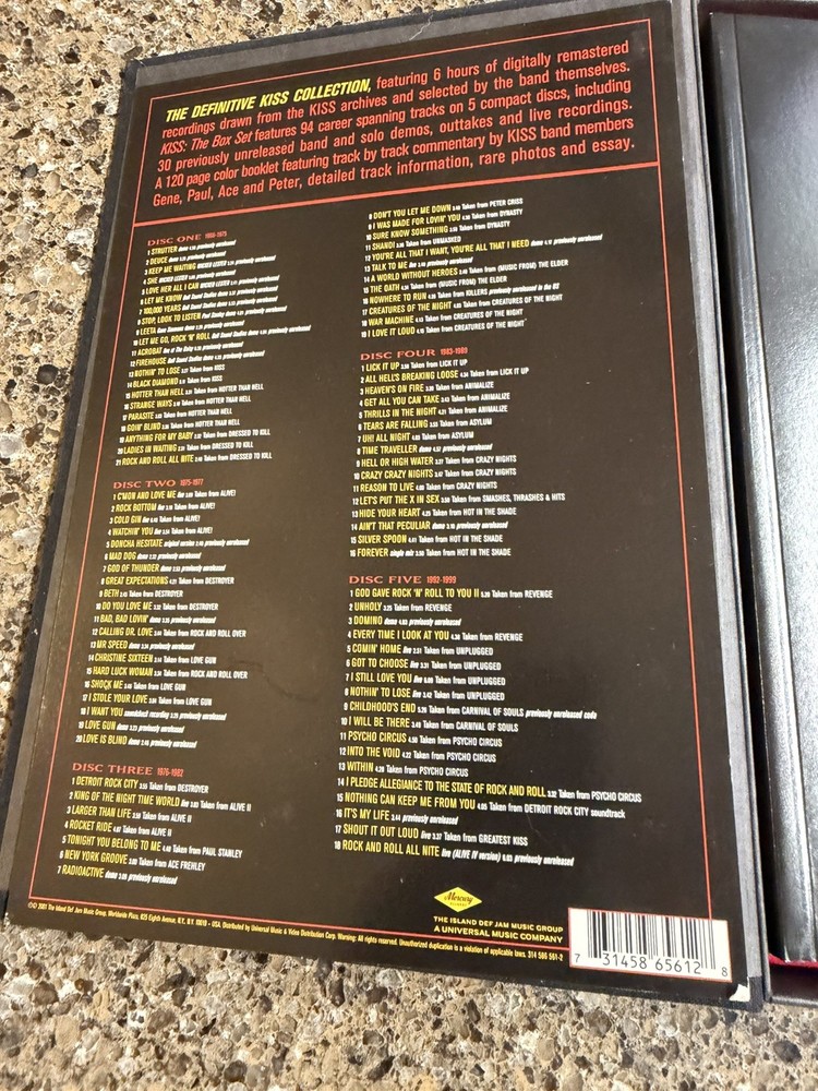 KISS The Definitive Collection Box Set Complete ~Book + 5 CDs 2001 Pre Owned