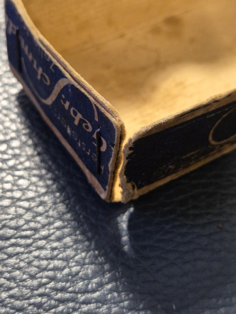 WW2 genuine German Soldier safe razor blades sharpener with box