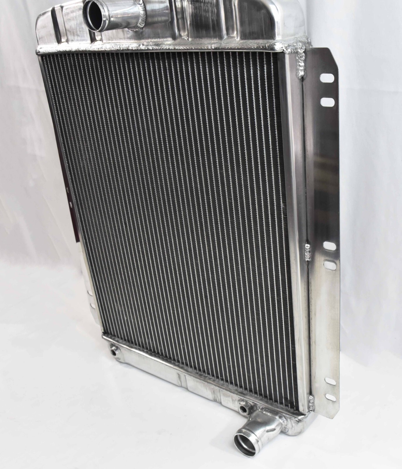 Radiator 1947 1948 1949 1950 1951 1952 1953 1954 Chevrolet Pickup Truck V8