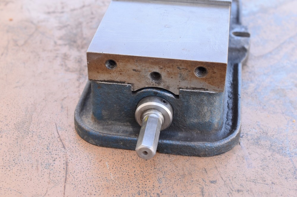 Milling machine Vise 6"
