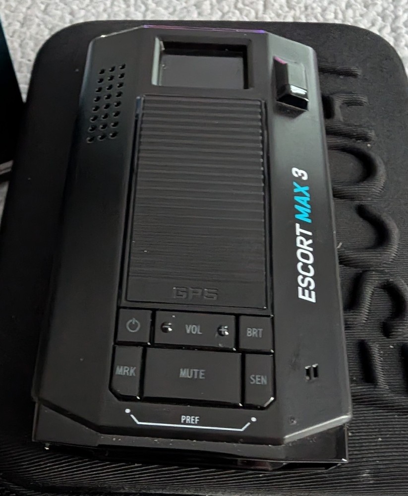 ESCORT MAX 3 Laser Radar Detector Bluetooth Gps Auto Learning