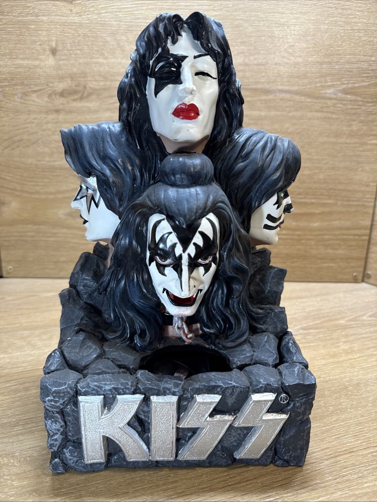 Legendary Rock Band Kiss Blood Spit Fountain! 2007 Kiss Catalog Ltd. Used