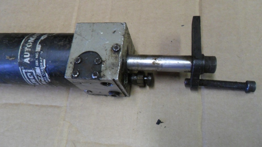 Aro 8255 Pneumatic Drill Self Feeding Untested