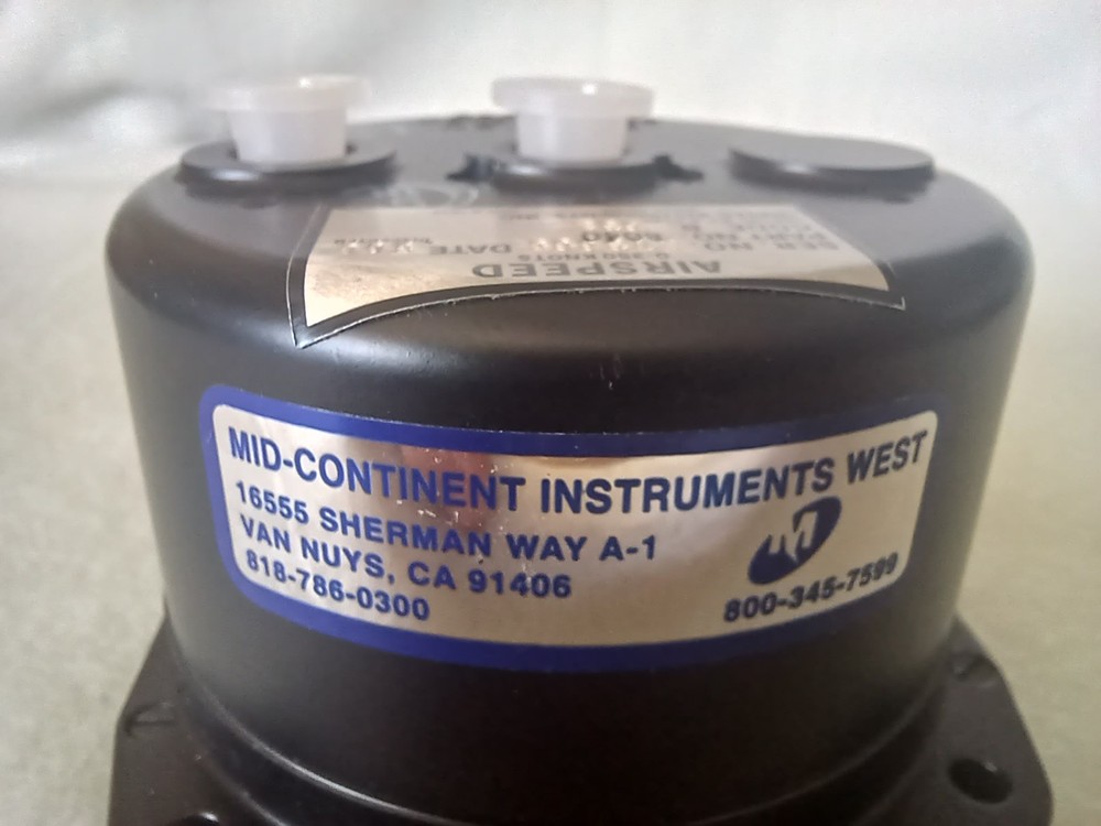 United Instruments 8040 B.861 Airspeed Indicator