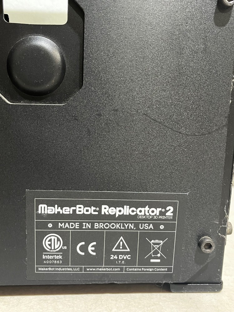 MakerBot Replicator 2 Desktop 3D Printer (FOR PARTS ONLY)