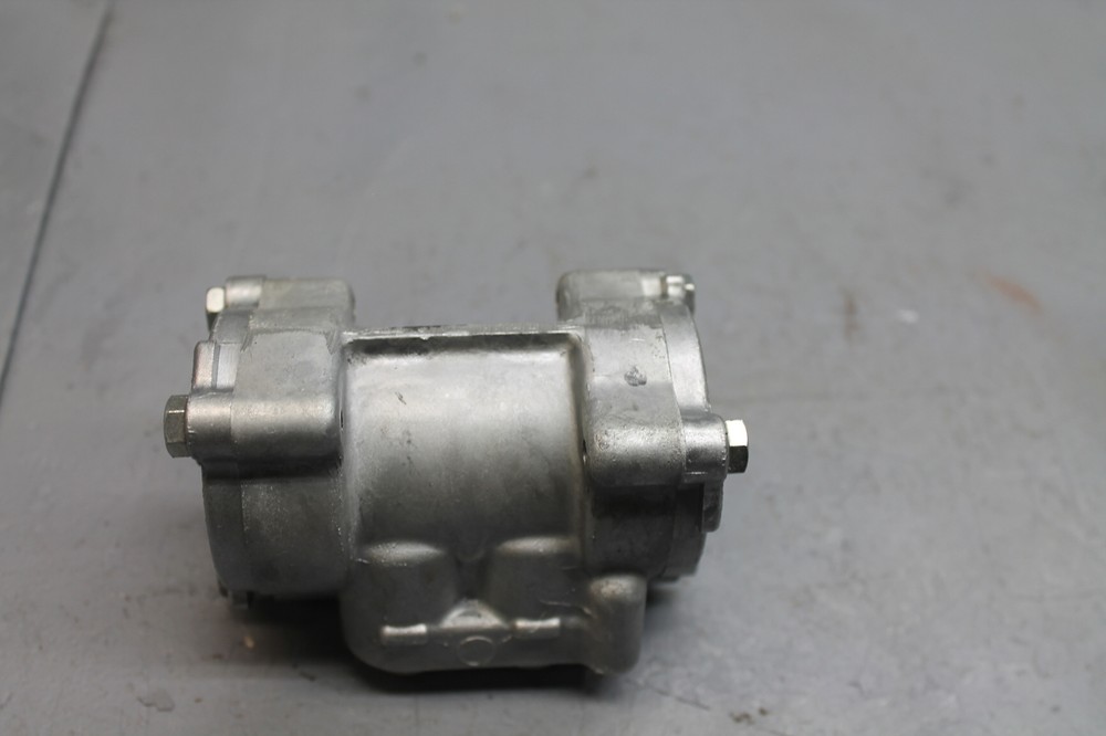 2005 KAWASAKI CONCOURS 1000 ZG1000A ENGINE MOTOR OIL PUMP