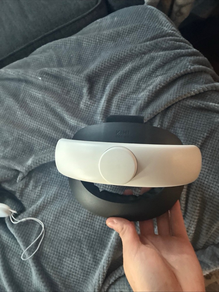Oculus Quest 2 128GB, USB-C Charger