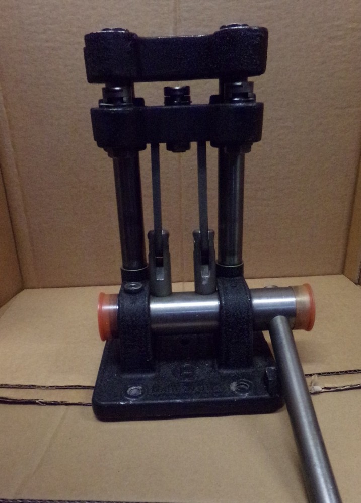 CH RELOADING PRESS MODEL CH333 'H' Press Vintage Reloading Press. Used Excellent