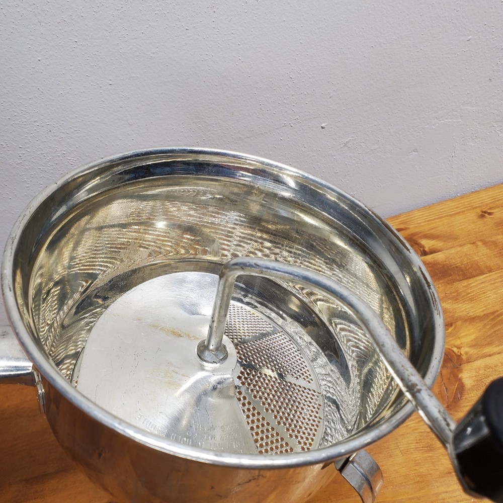 VINTAGE FOLEY FOOD MILL #101