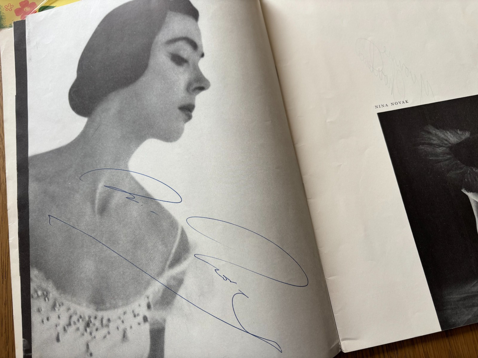 1956 program W/30 AUTOGRAPHS BALLET RUSSE DE MONTE CARLO NOVAK/CHOUTEAU/HOWARD