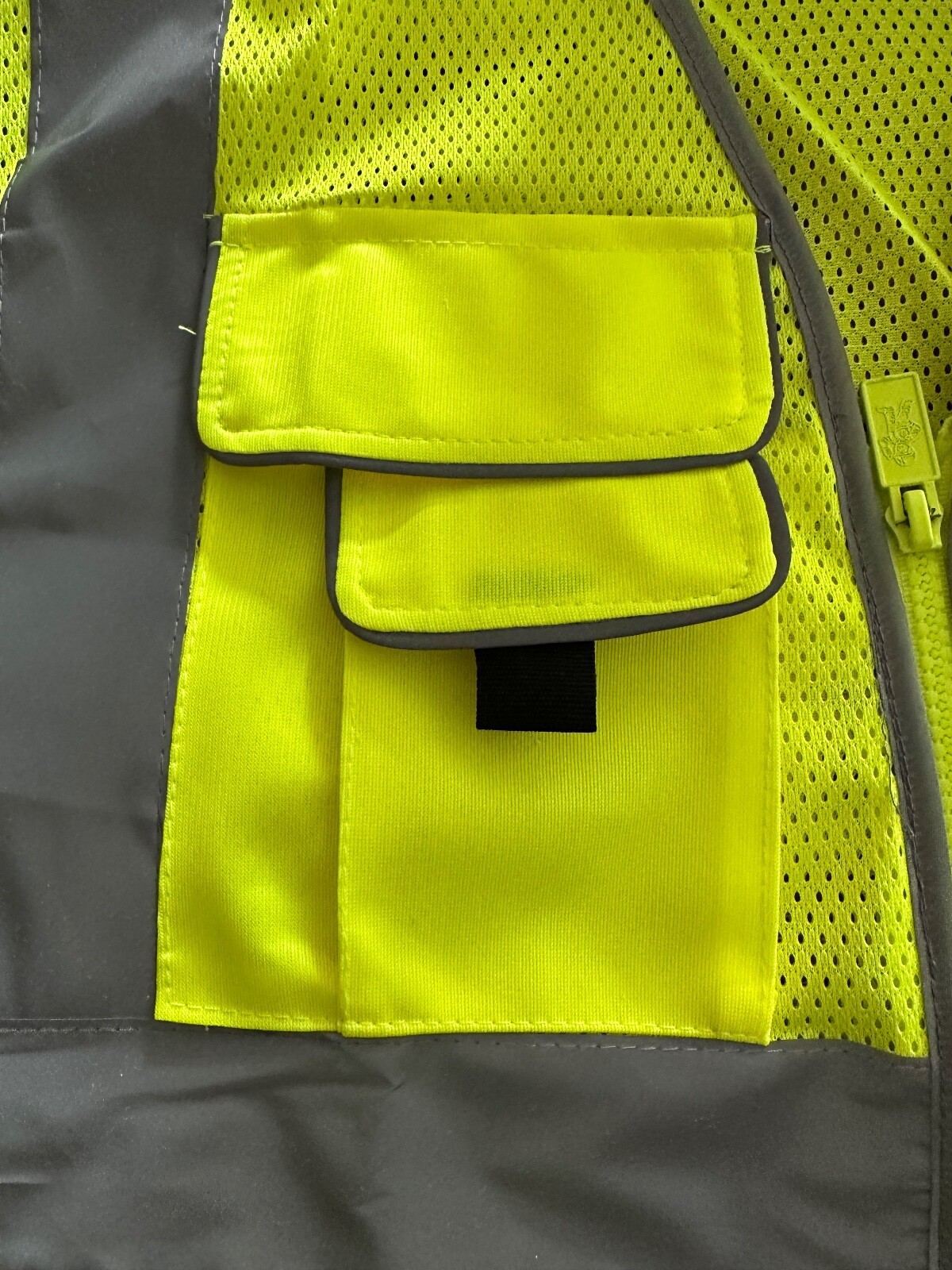 Mesh High Visibility Safety Vest, ANSI/ ISEA 107-2010 With 5 Pockets