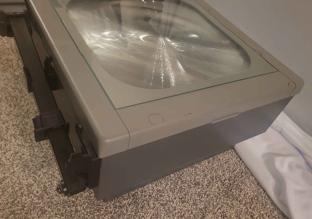3M 9085 Overhead Transparency Projector