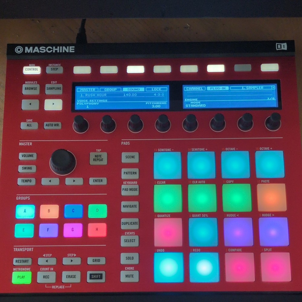 Native Instruments Maschine MK2 Red Digital Sampler & Sequencer, 16 Pad Triggers