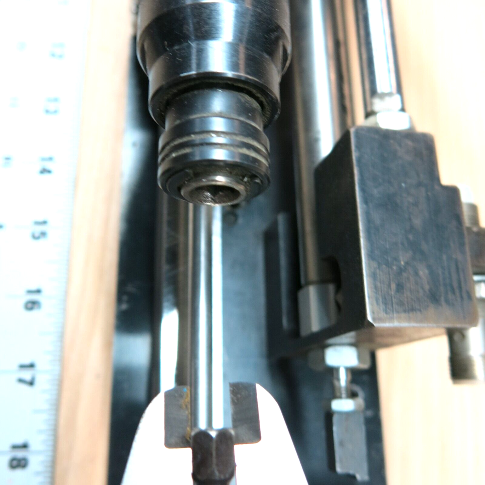 SIOUX TOOLS PNUEMATIC ASSEMBLY LINE DRILL DRIVER WITH 1/4" QUICK CHANGE CHUCK