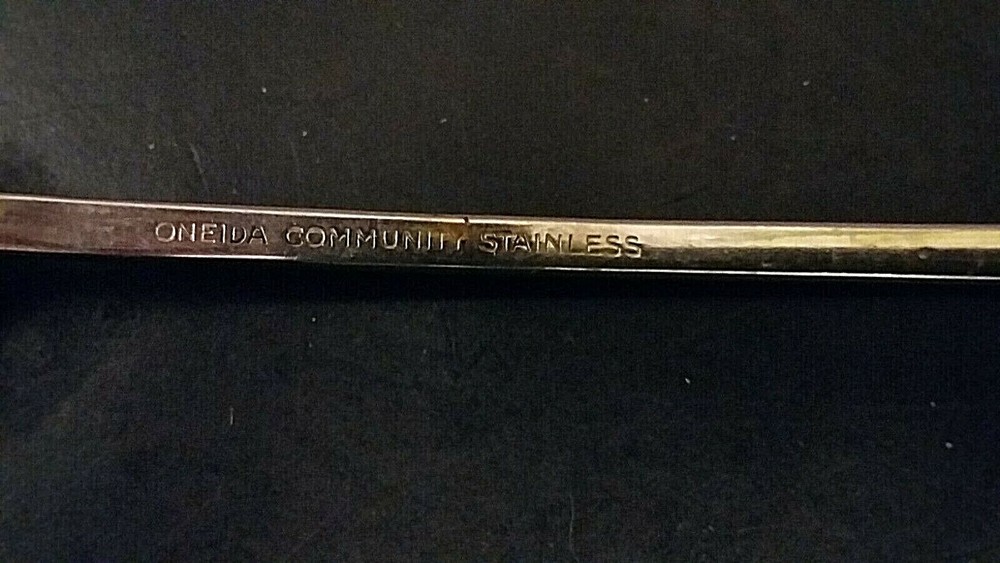 Oneida Vignette stainless iced teaspoon 7 5/8"