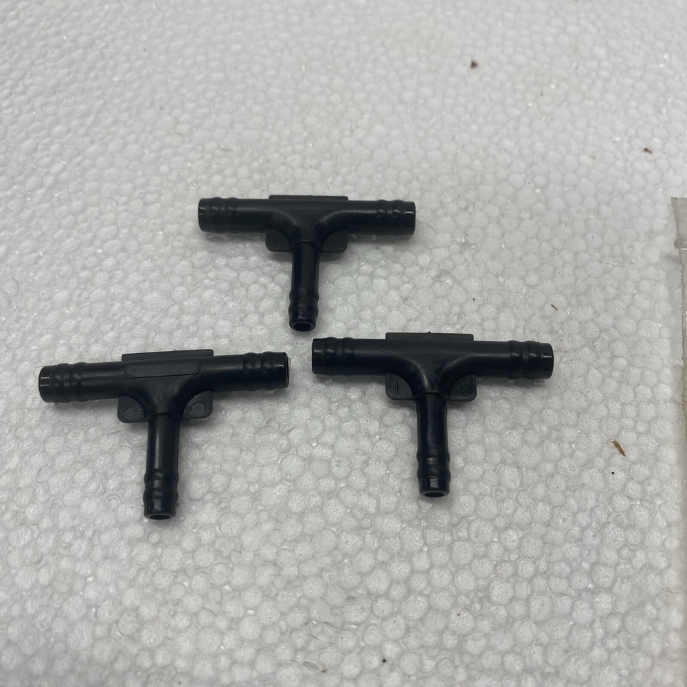 Three Evinrude Johnson Connectors 123553 BB-468