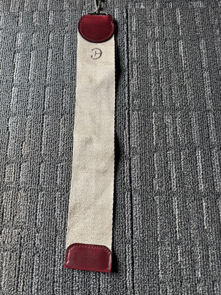 Hanger Razor Linen Strop